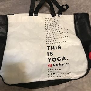 LULULEMON shopping bag